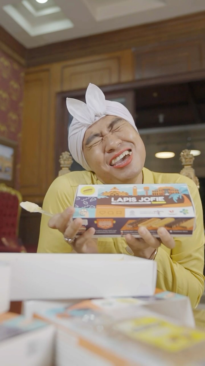 Jofie Bakery & Cake Shop Facebook ad: Jangan bingung mau ngemil yg enak harga terjangkau…