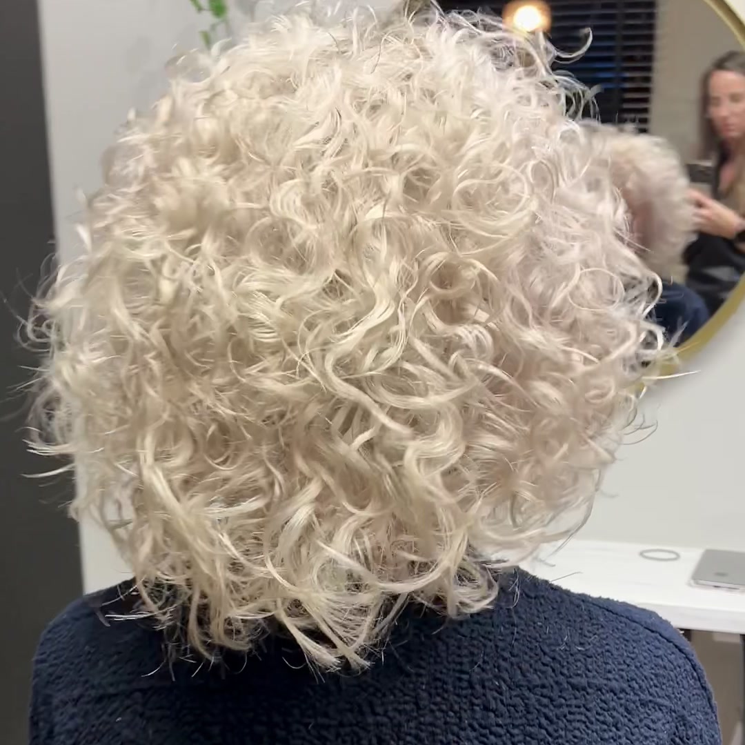 By Linn Hair & more Facebook ad