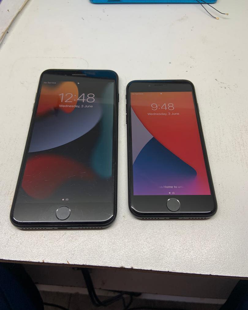 Shumba Gadgets Facebook ad: iPHONE 7 & iPHONE 7 PLUS 128GB PROMOTION