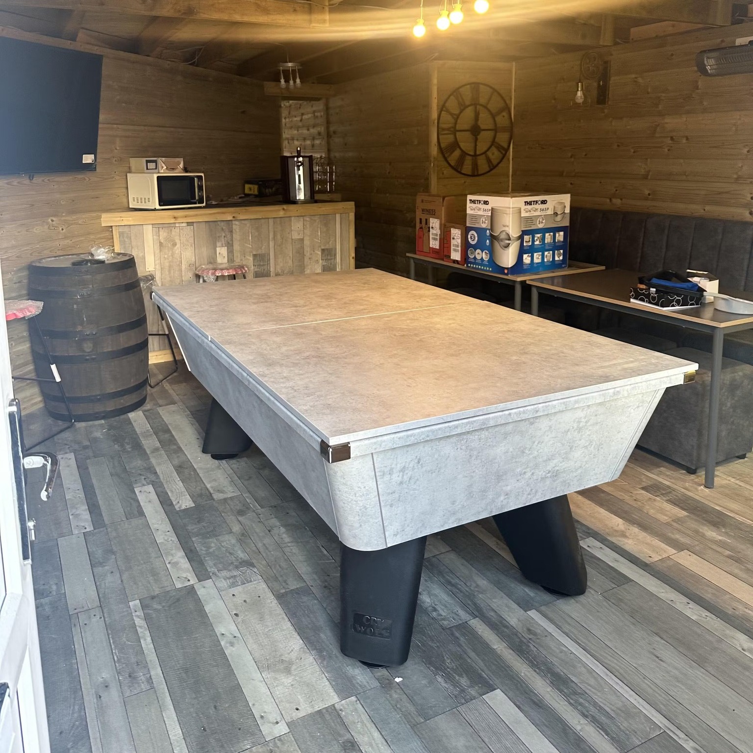 Deluxe Games Room Facebook ad