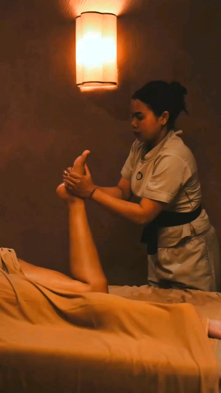 Beauty Orchid Wellness Spa Facebook ad: Relax. Recharge. Renew.