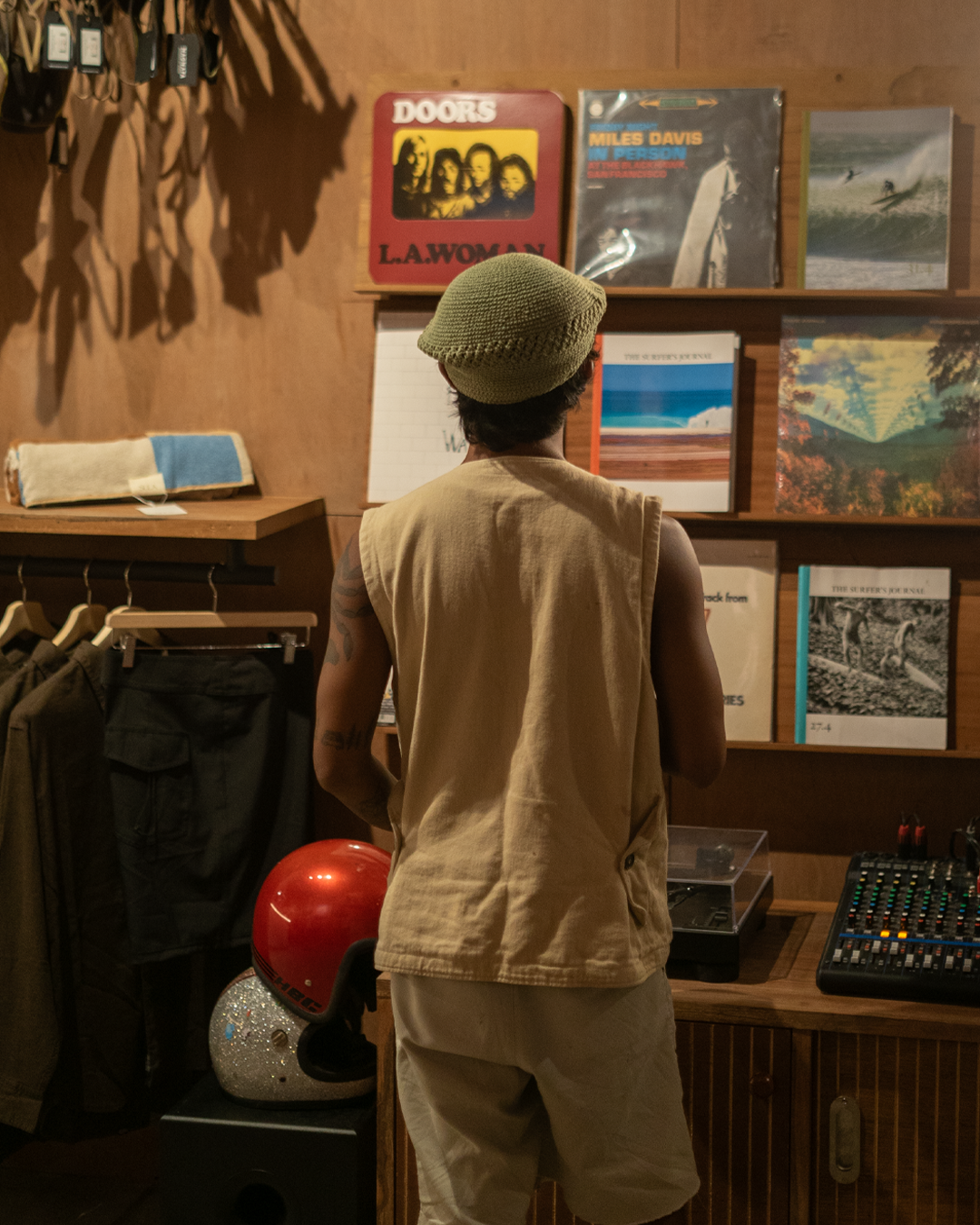 Analog.Uluwatu Facebook ad: 𝘼𝙣-𝙖-𝙡𝙤𝙜 | where the soul of Bali meets…