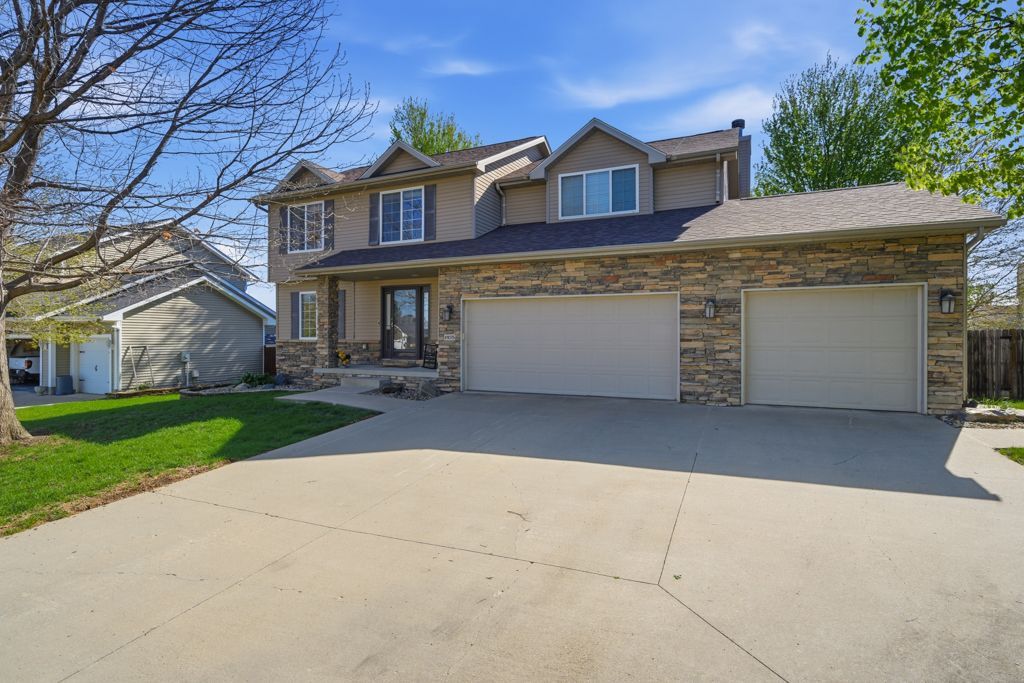 Kalen Ludwig Real Estate Specialists Facebook ad: New listing in Waukee at 1935 SE Prairie…