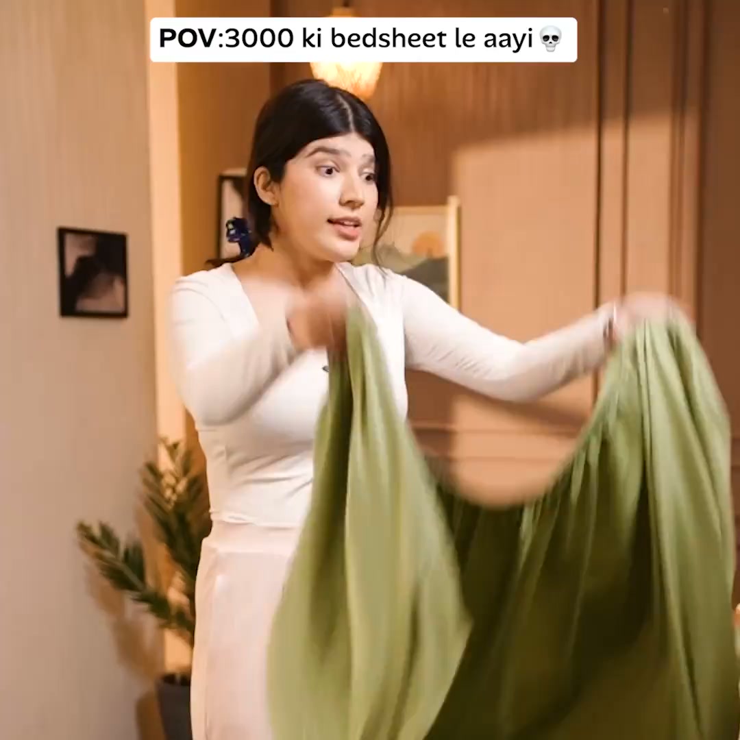 Zarf Studios Facebook ad: Viral Celeb-Approved Cooling Sheets