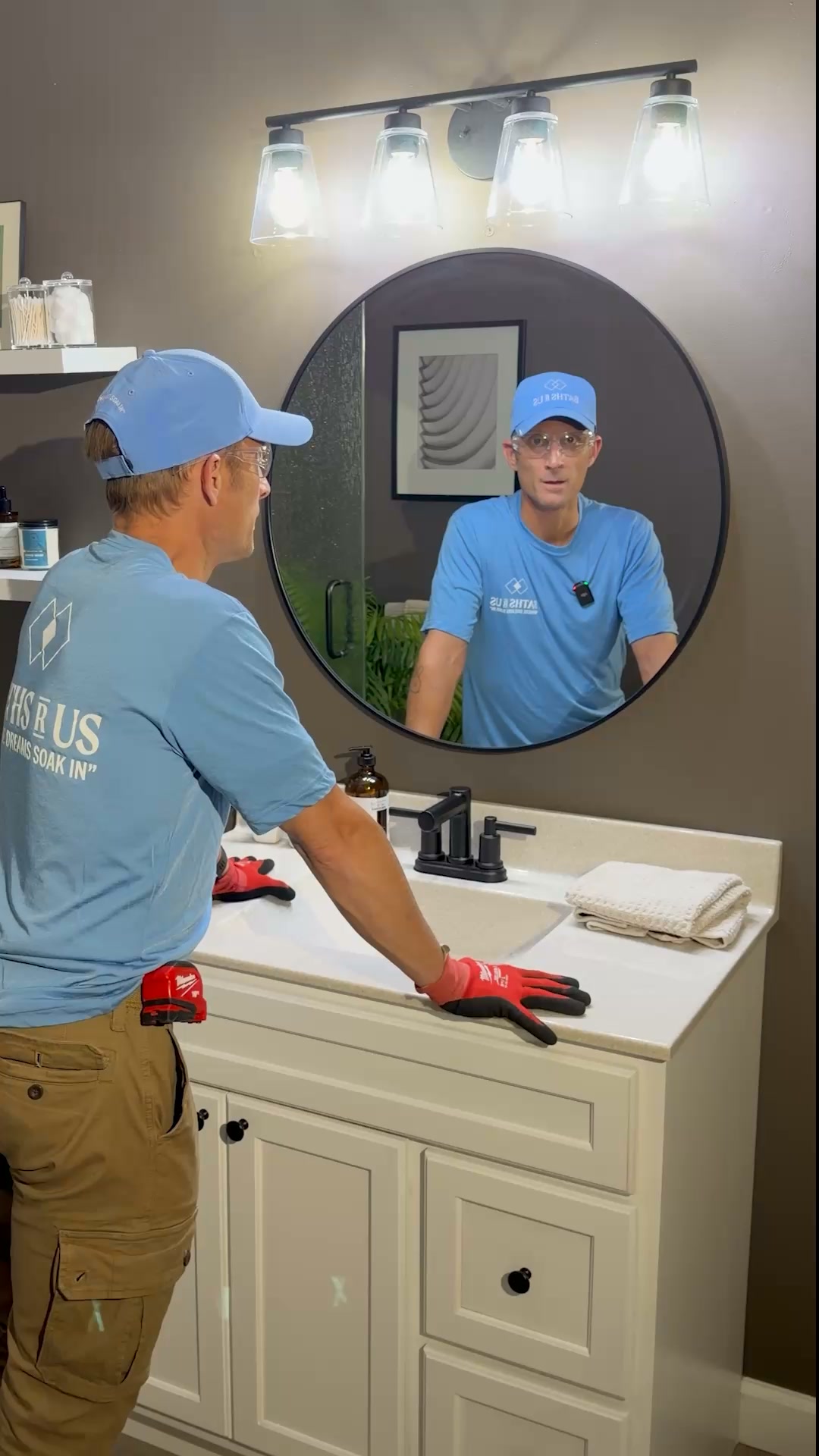 Baths R Us Facebook ad: Get Your Free Quote