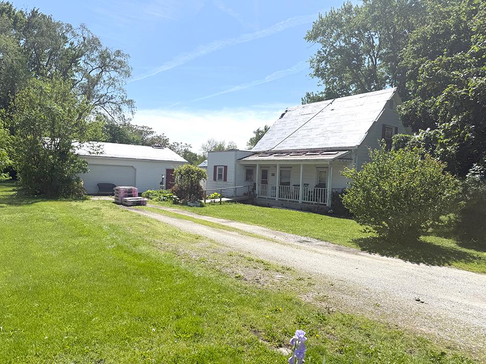 Pamela Rose Auction Company, LLC Facebook ad from Jun 2, 2026