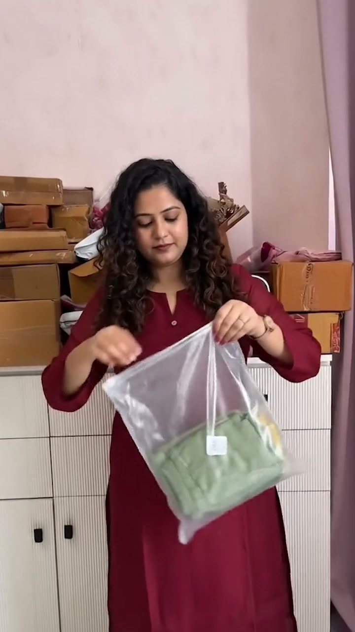 cart.bag Facebook ad: Budget Fashion
