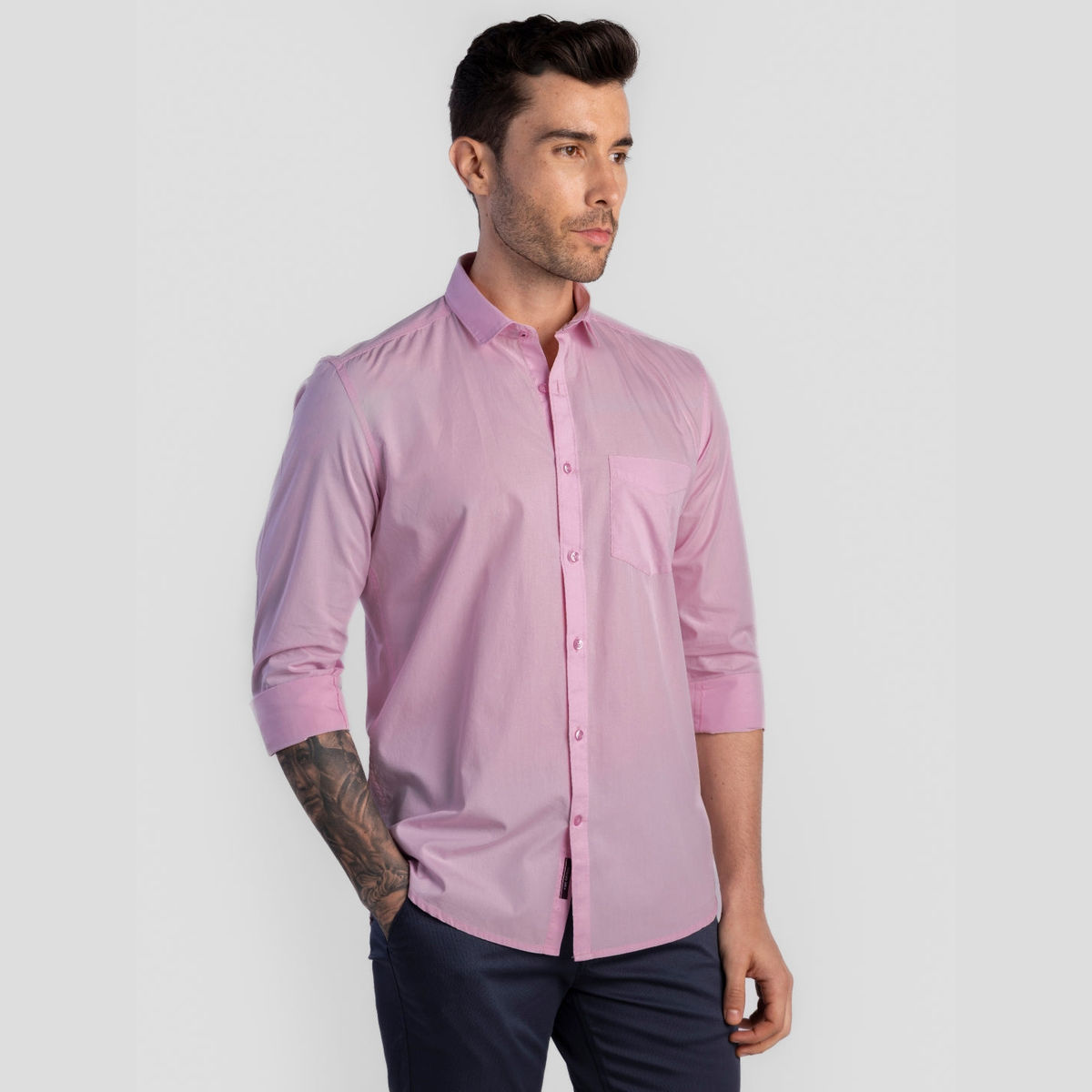 Reid & Taylor Apparel Facebook ad: Elevate your everyday look with Reid & Taylor…