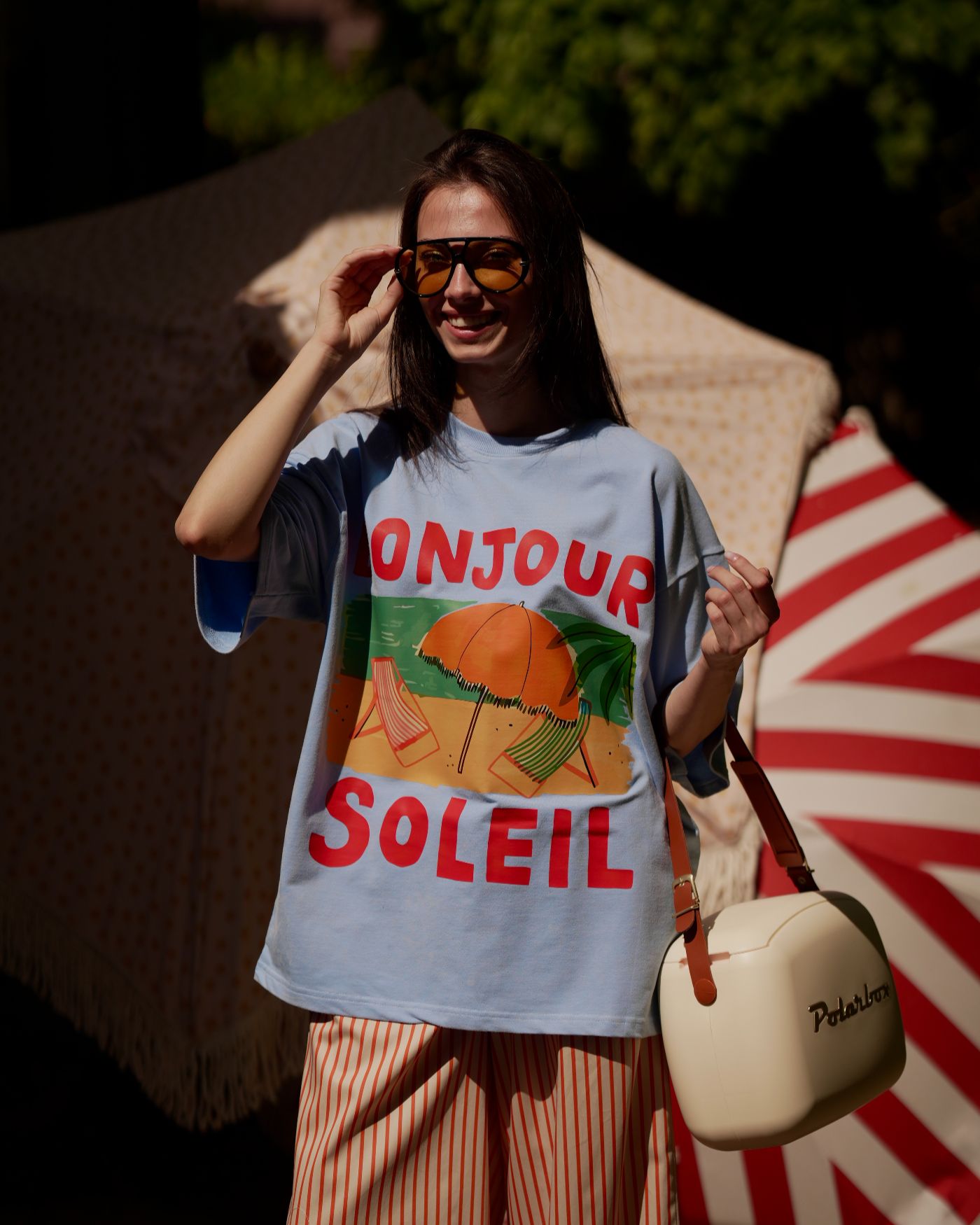 CLOCHE Facebook ad: Find your favorite oversized tee and wear it…