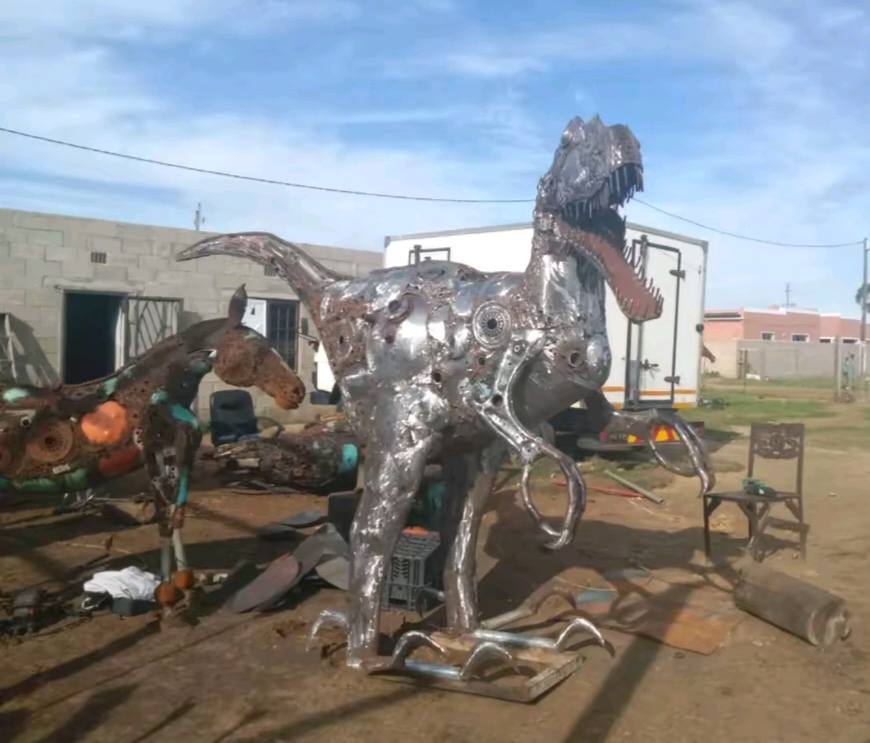 Roy Rwanga Facebook ad: RoyalMetal Art sculptures has stunning new sculptures ready…