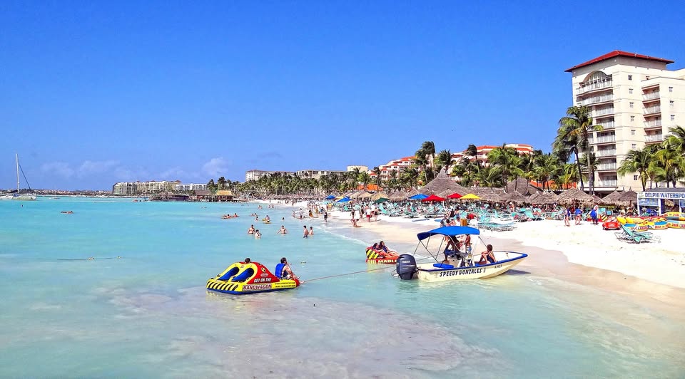 Groceries To Go Aruba Facebook ad