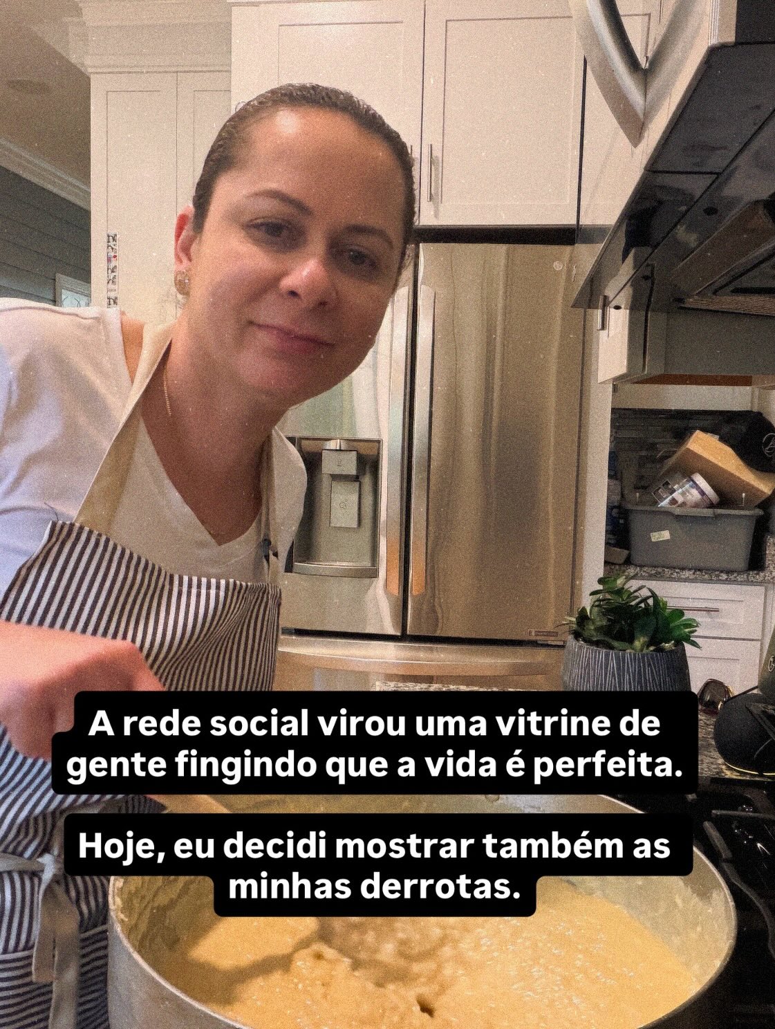 Veronica Oliveira Facebook ad: Nem tudo que parece fácil realmente é.