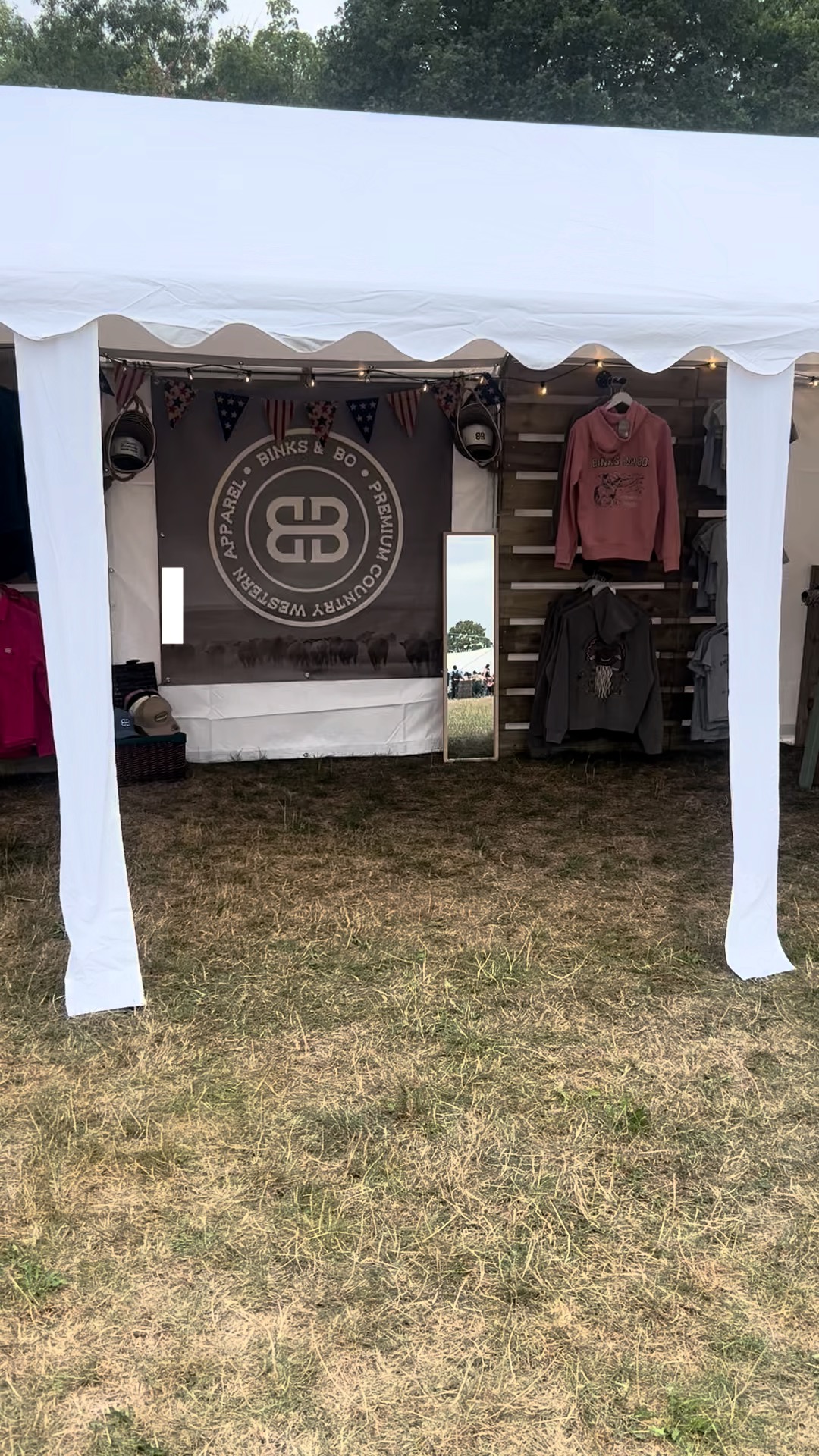 Binks And Bo Facebook ad: Premium Country & Western Apparel In The UK