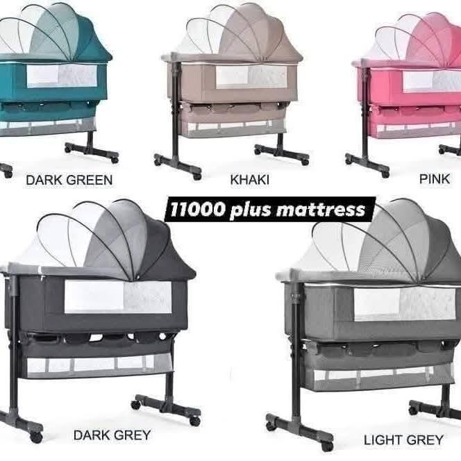Helmac Baby world 2 Facebook ad: Offers on quality baby products