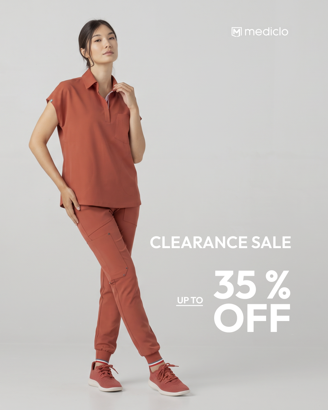 Shopmediclo Facebook ad: Capri Clearance Sale