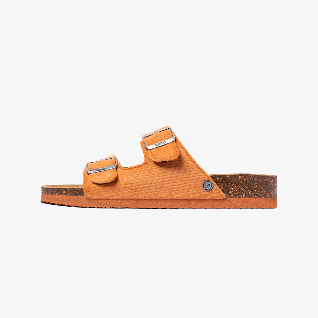 TEZZO Facebook ad: Step into comfort and style!