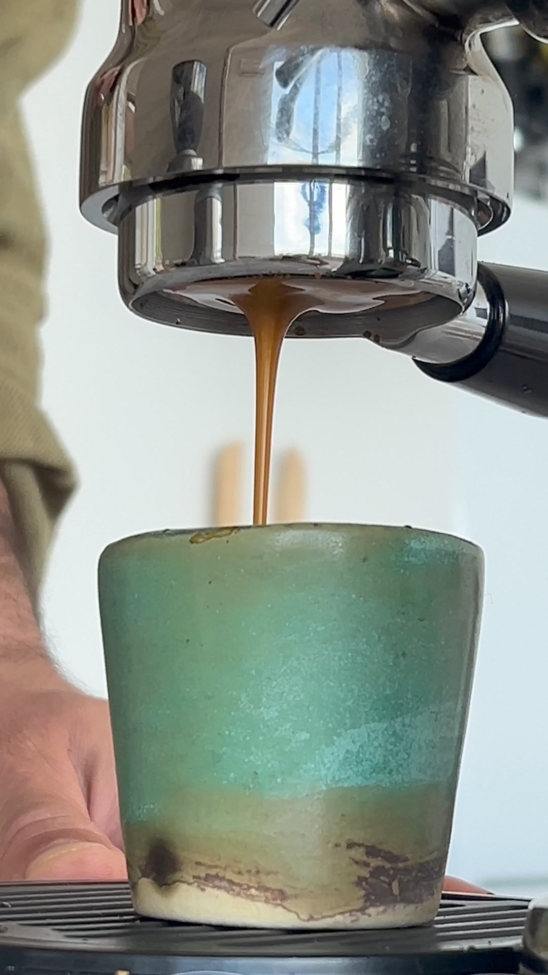 Alternative Brewing Facebook ad: Brew better coffee at home. Quick and easy!