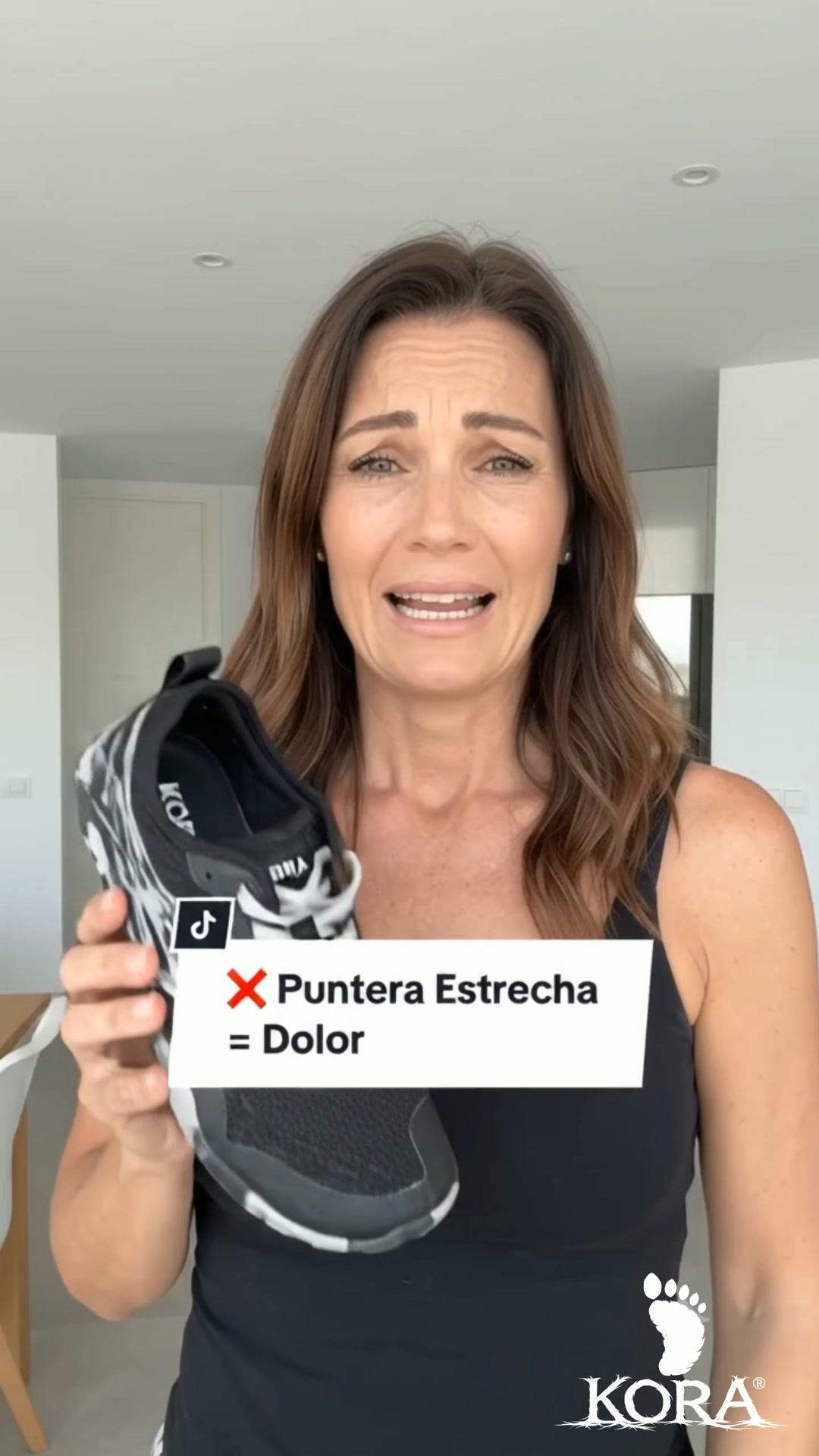 Kora Barefoot Facebook ad: LIBERA TUS PIES