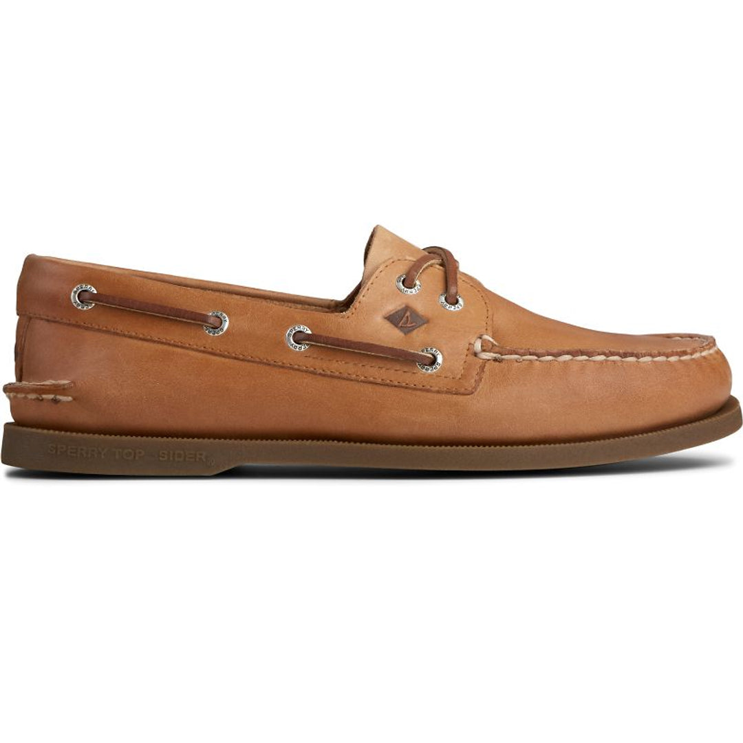 Sperry Facebook ad: Shop Sperry's world famous boat shoes and sneakers