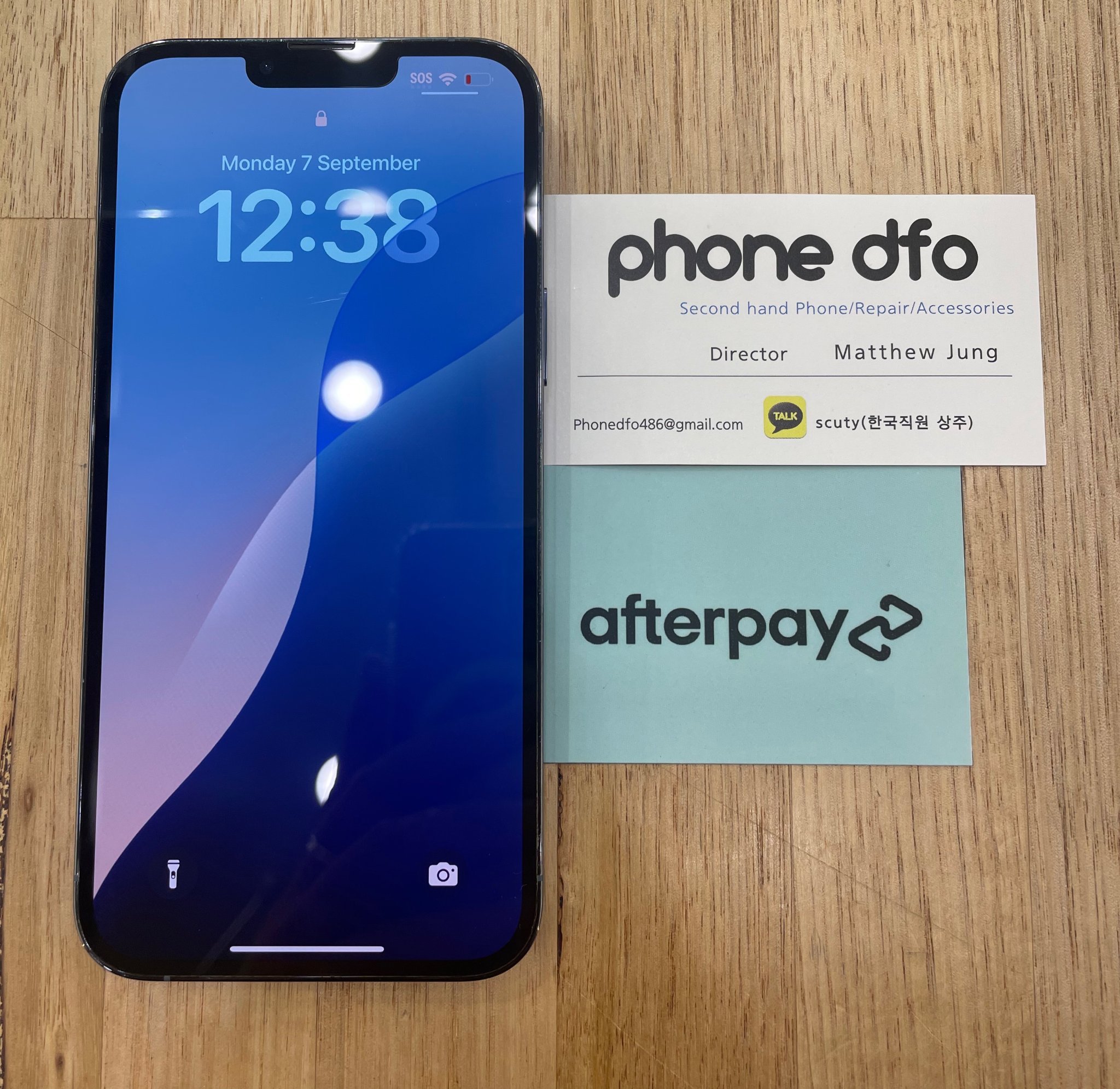 Matthew Jung Facebook ad: 13 Pro Max Blue 256GB 83% 13 Pro Max Black 128GB 100% 13…