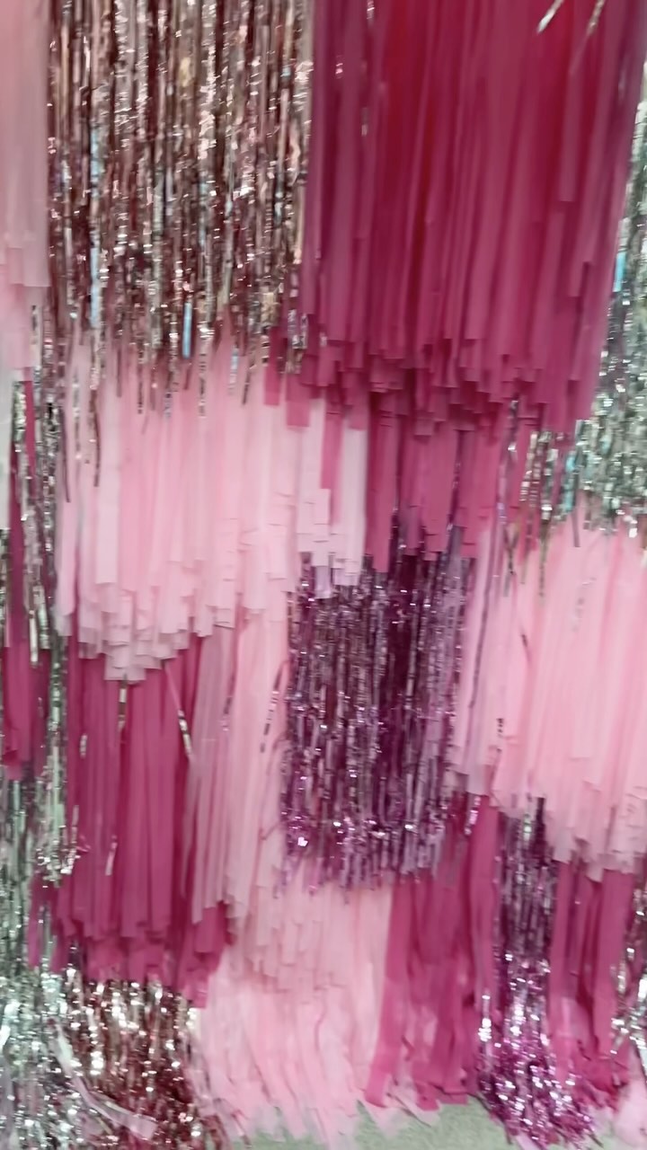 Deco Pompoms Facebook ad: Colourful party decorations for weddings, birthdays, baby…
