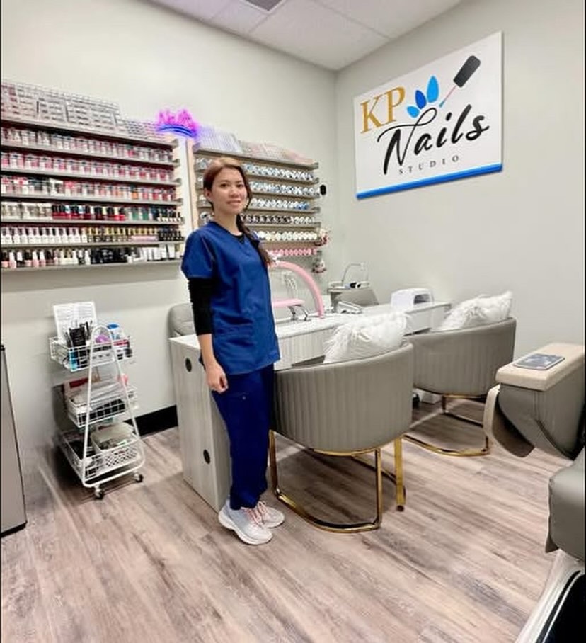 Salons by JC Aliana Trace Facebook ad: This Is the Year You Go Independent