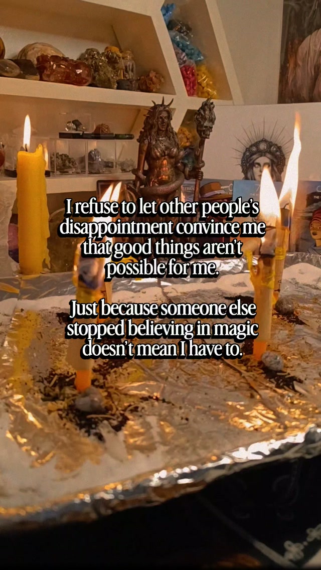 Galerie Rberry Facebook ad: Other people’s bitterness is not a binding spell.
