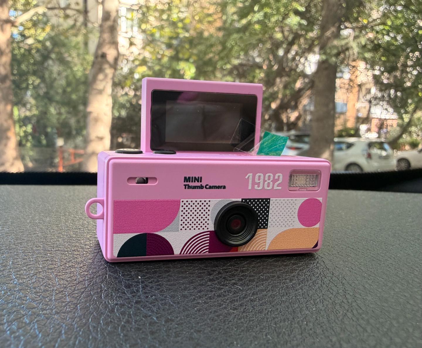 Pocket Cam • ჯიბის კამერა Facebook ad: Barbie ჯიბის კამერა
