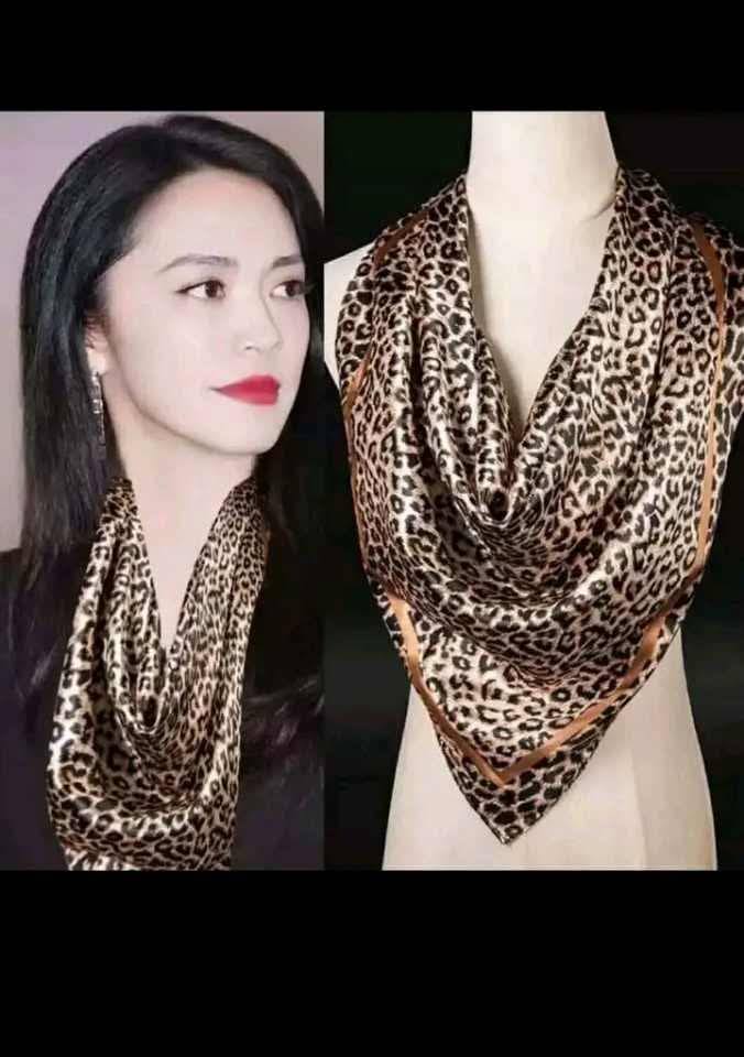 Mon foulard Facebook ad: LE PETIT DÉTAIL QUI CHANGE TOUT