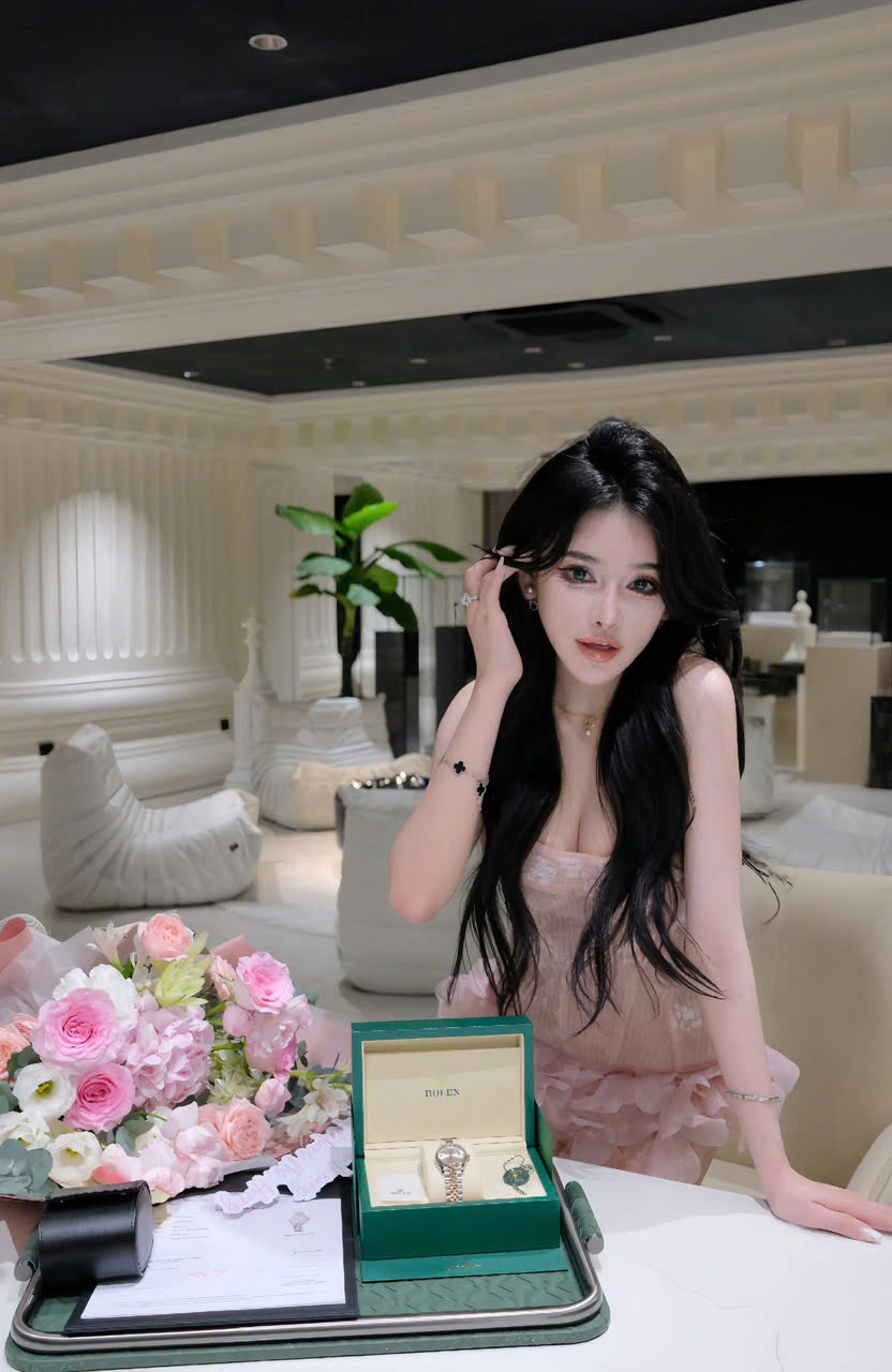Empire Luxury Facebook ad