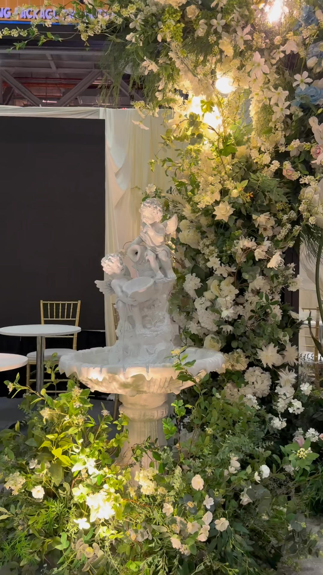 The Interior Collections Facebook ad: Tailor-Made Wedding Flowers