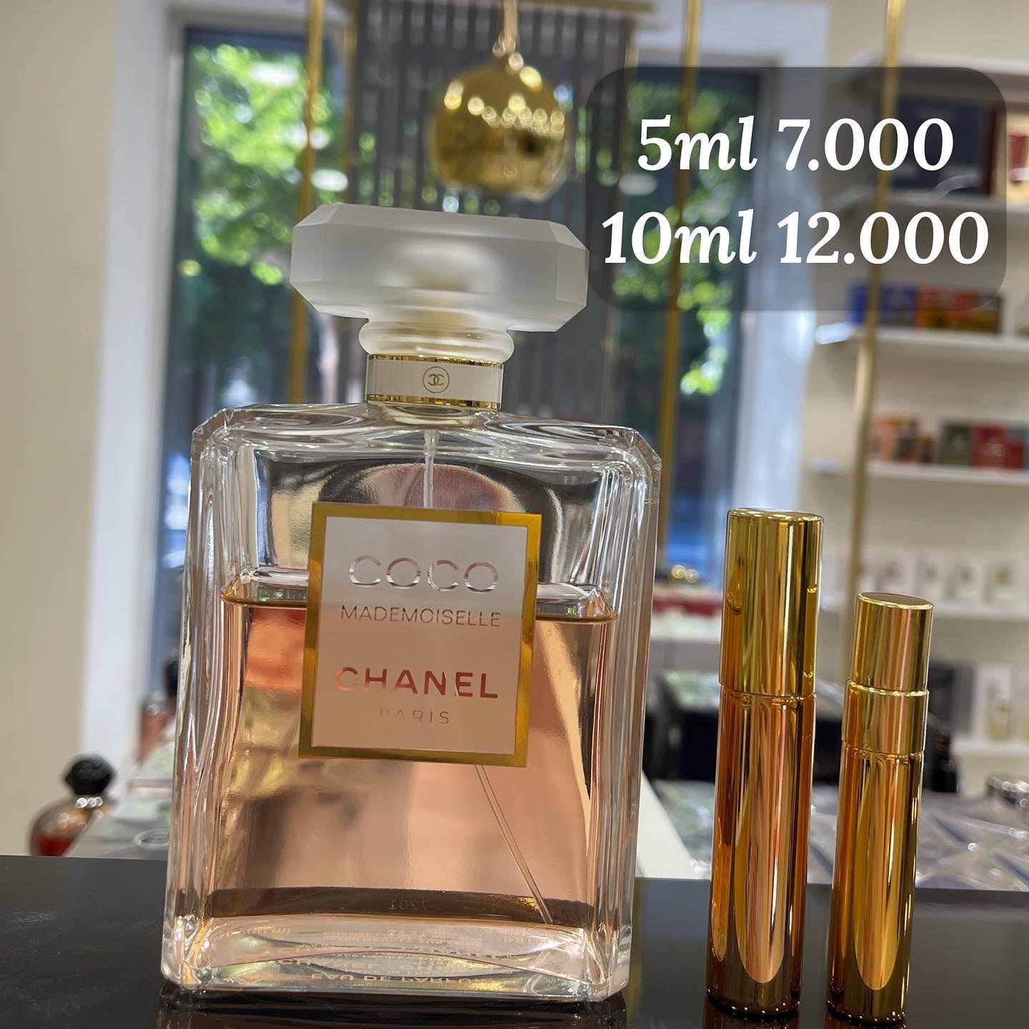 Lifestyle Perfume Facebook ad: Ինչպես գիտեք, մեր սրահում կարող եք ձեռք բերել…