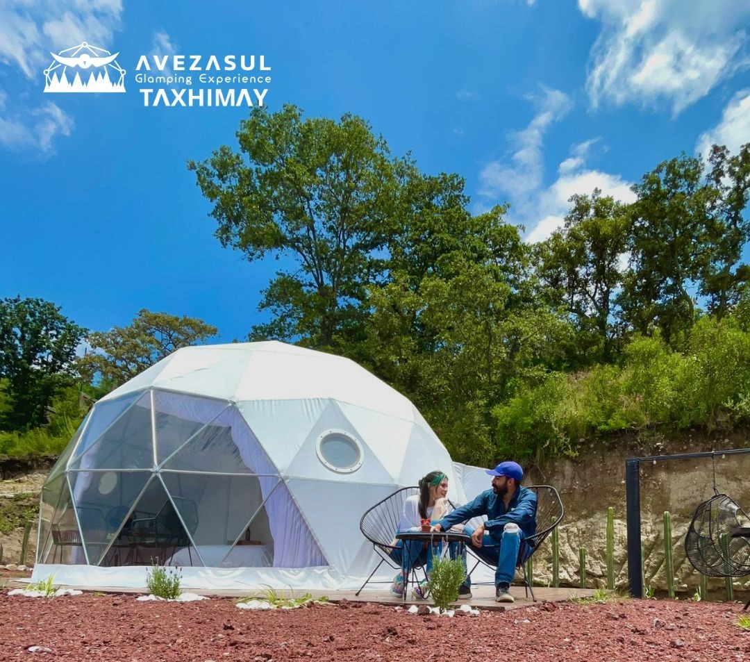 Avezasul Glamping Experience Facebook ad: ¡Vive una experiencia única en Avezasul Taxhimay!