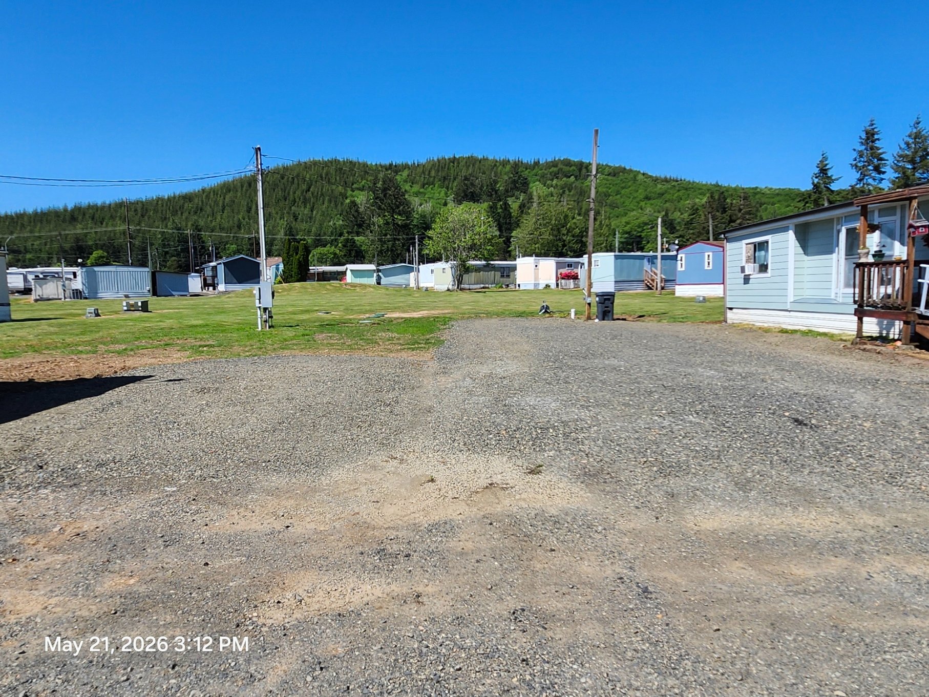 Linkshire RV Mobile-Park Facebook ad: RV LOT FOR RENT - SPACE 37