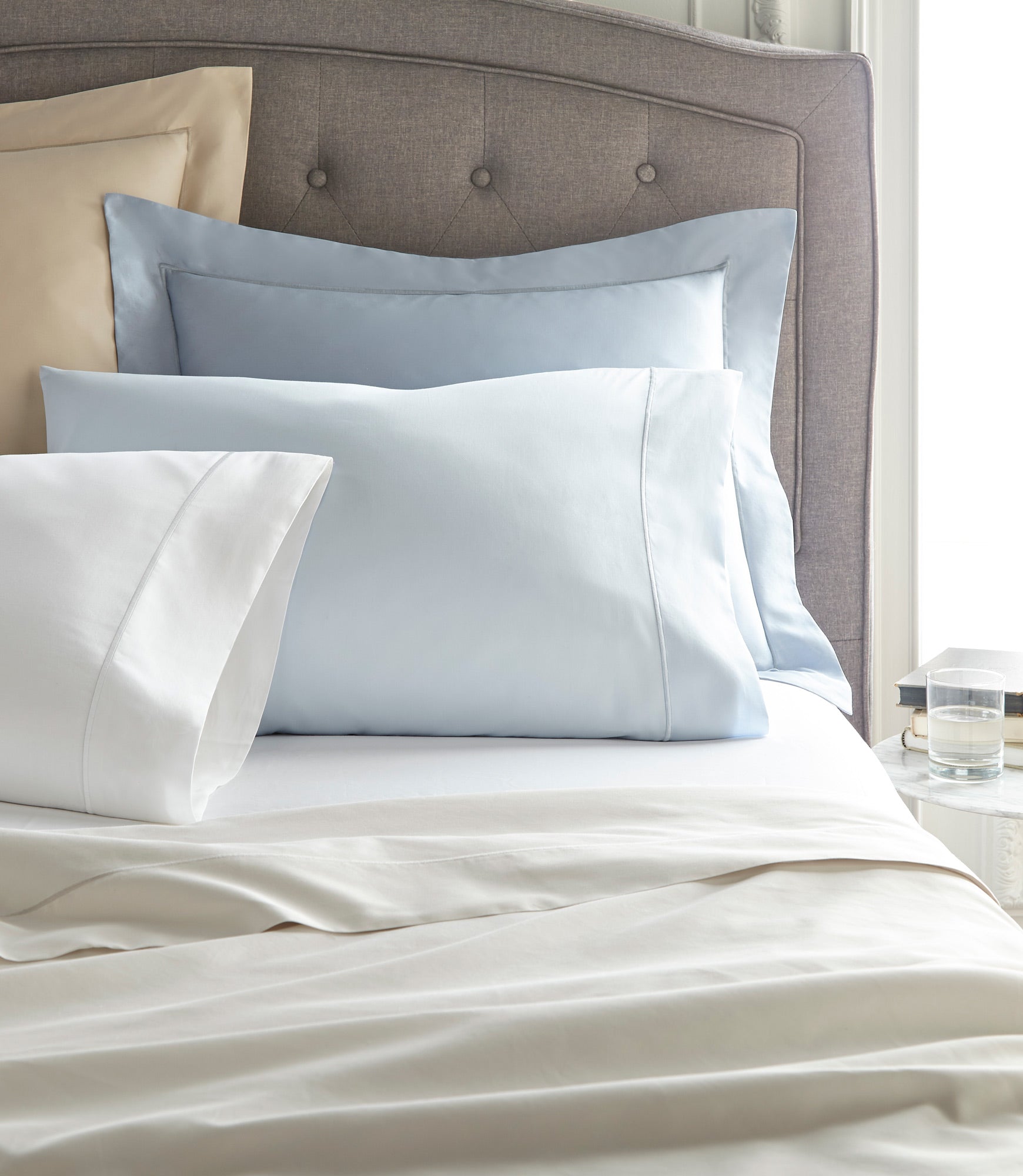 Peacock Alley Facebook ad: Luxury Bedding, Bed Sheets & Bath Linens …