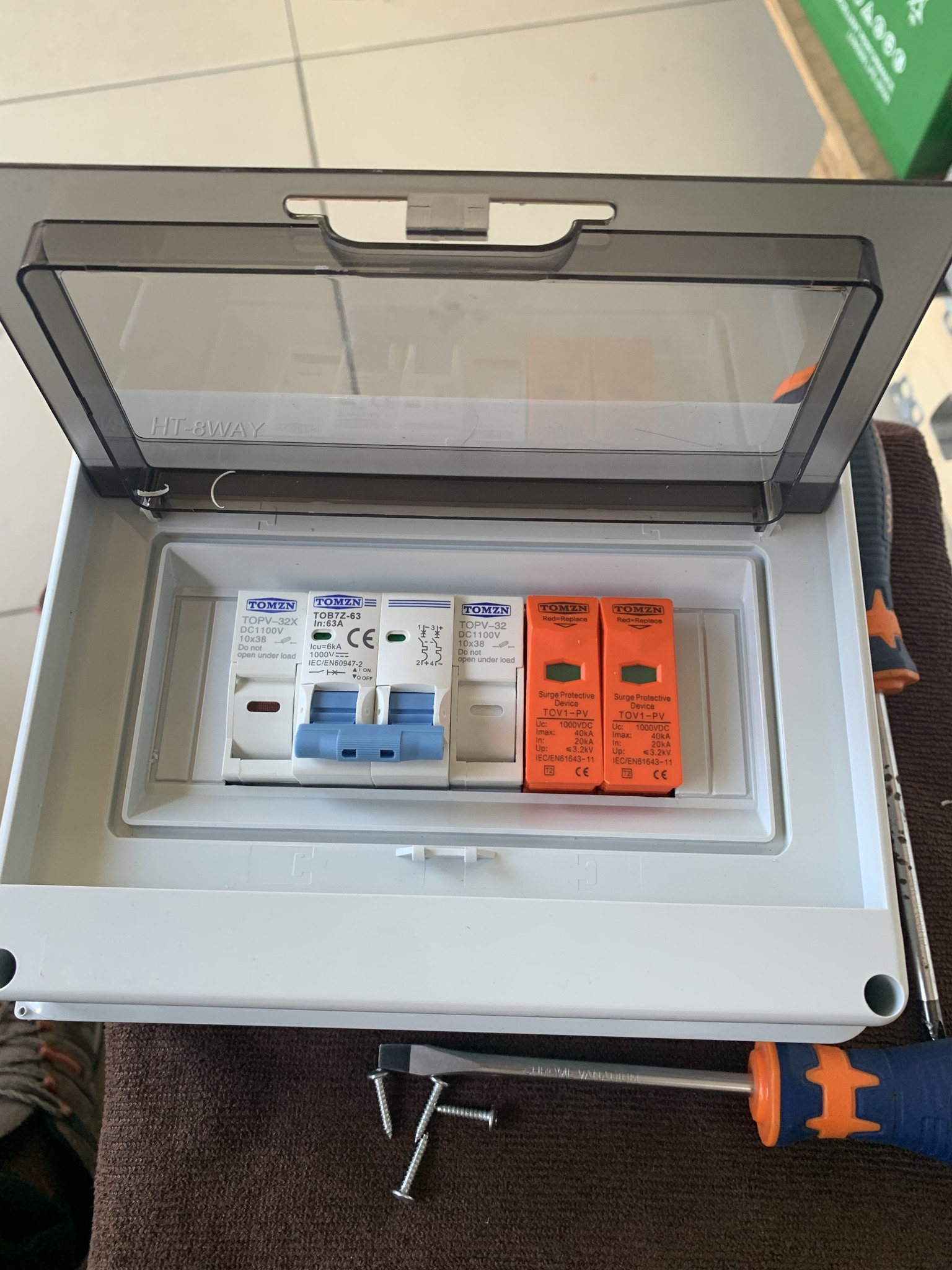 Maison Innovation Mada Facebook ad: Accessoire,kit de protection DC,AC,Energie Solaire