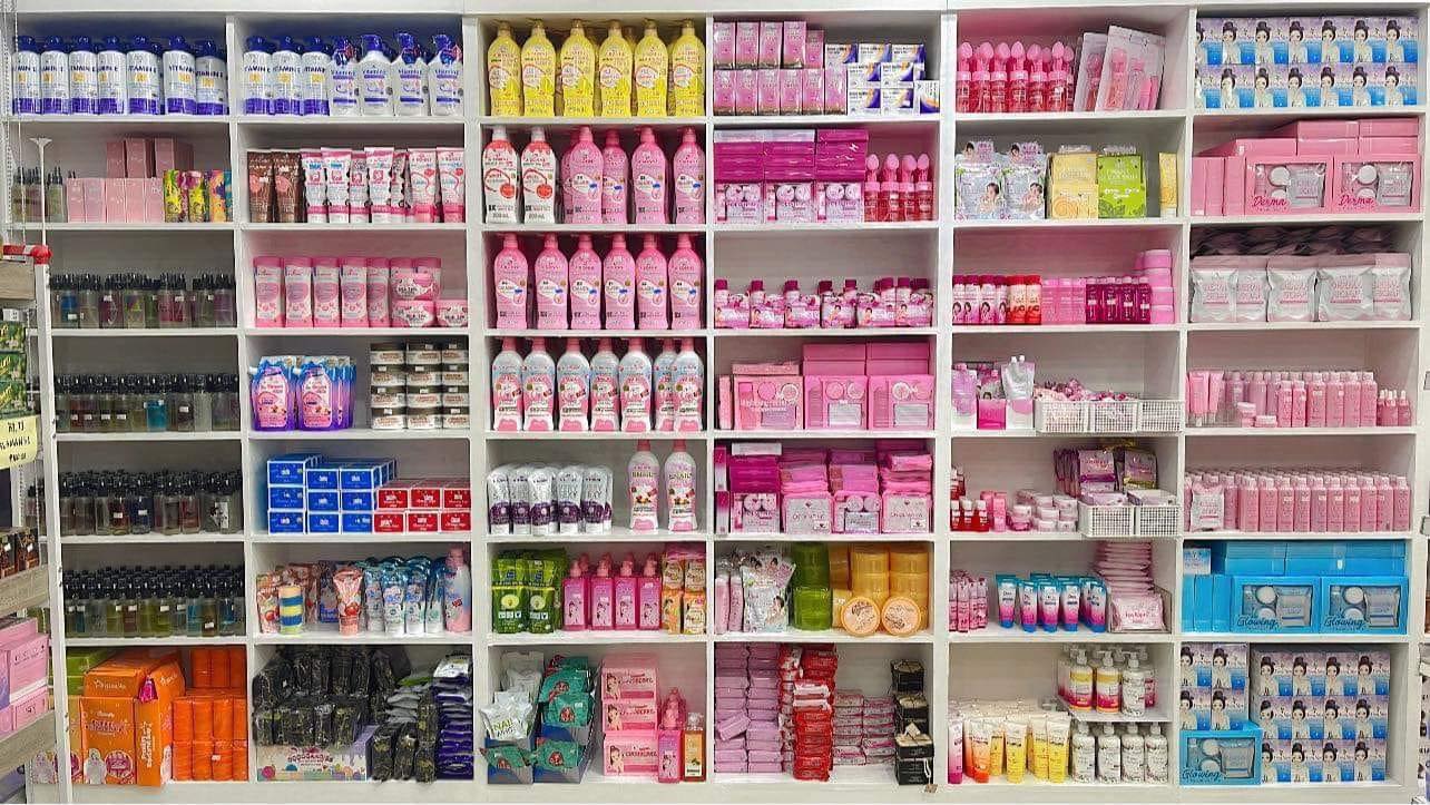 Philippines Products in Canada Facebook ad