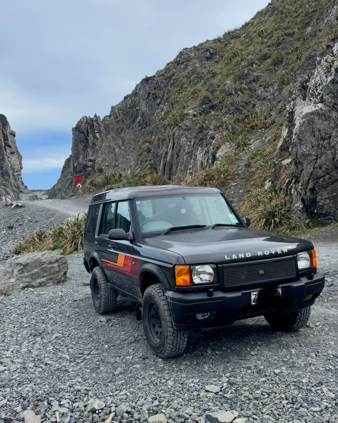 Nate Vankoughnet Facebook ad: 2000 Land Rover discovery 2