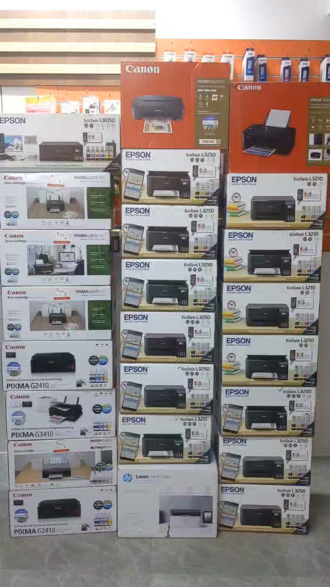 River Store Facebook ad: TUPIGIE 0750503744 leo ujipatie Mashine Nzuri na za…