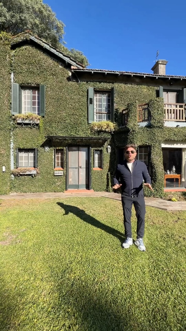 Martin Pinus Real Estate Facebook ad: ✦ VENTA CASA HISTÓRICA · MARTÍNEZ · JUAN…