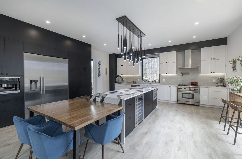 Capitol Design Build Facebook ad: Complimentary Design Consultation