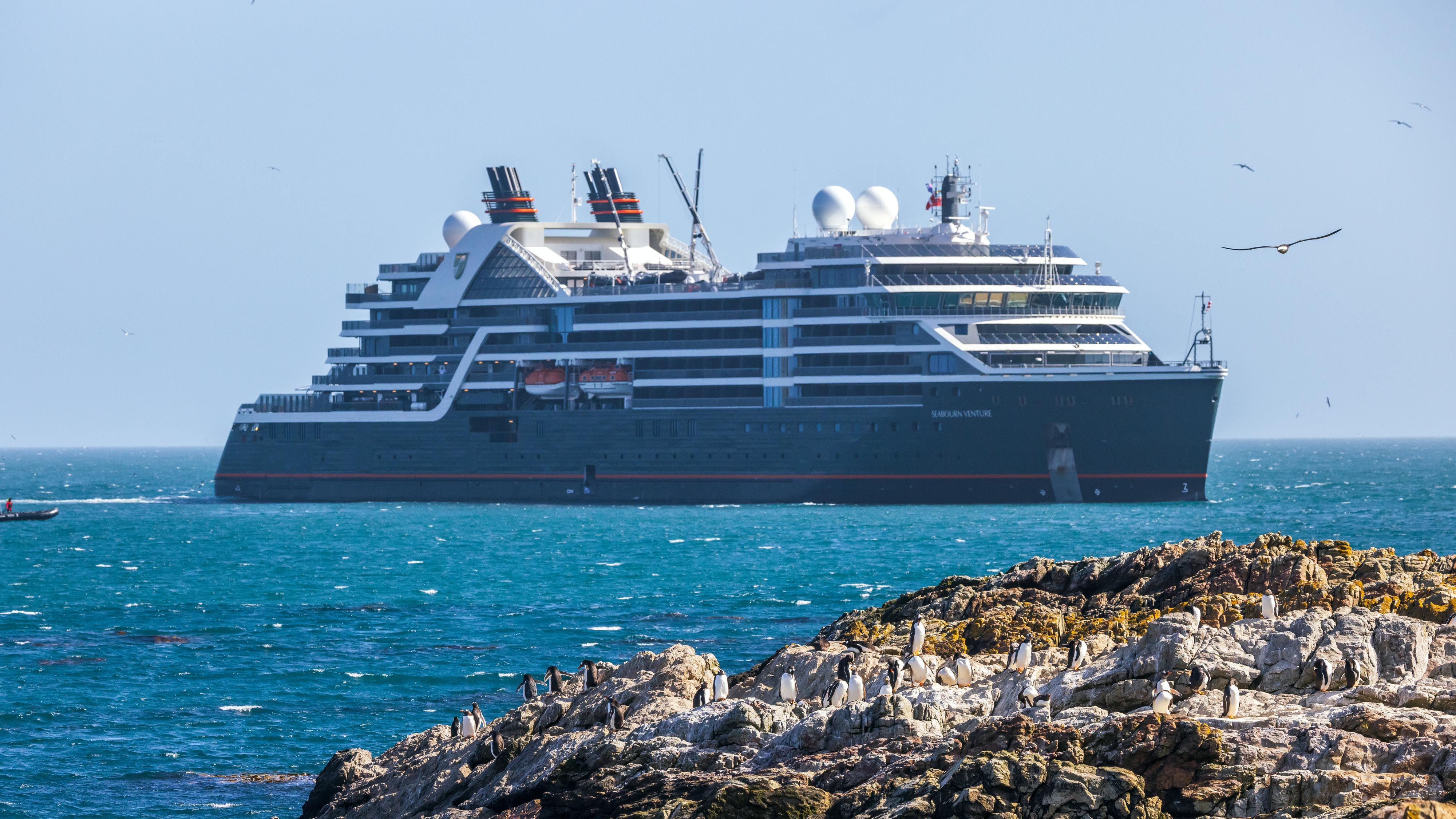 JetsetterGuide Facebook ad: Your Cruise, Your Way