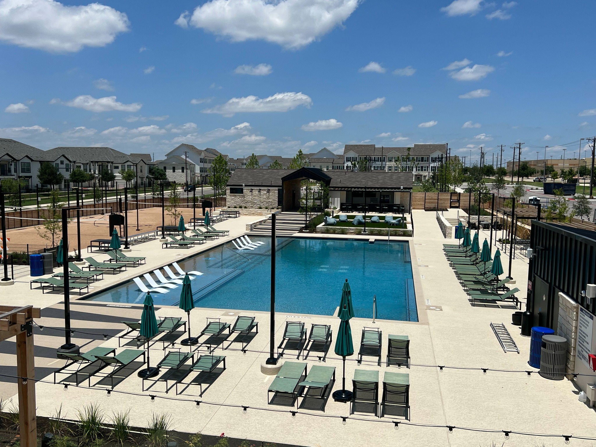 LC Pflugerville Facebook ad: ~Score up to 12 Weeks FREE Rent!~