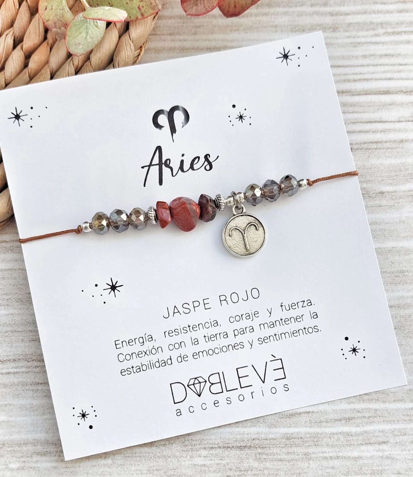 Doblevé - Accesorios y Objetos de Diseño Facebook ad: Pulseras energéticas para cada