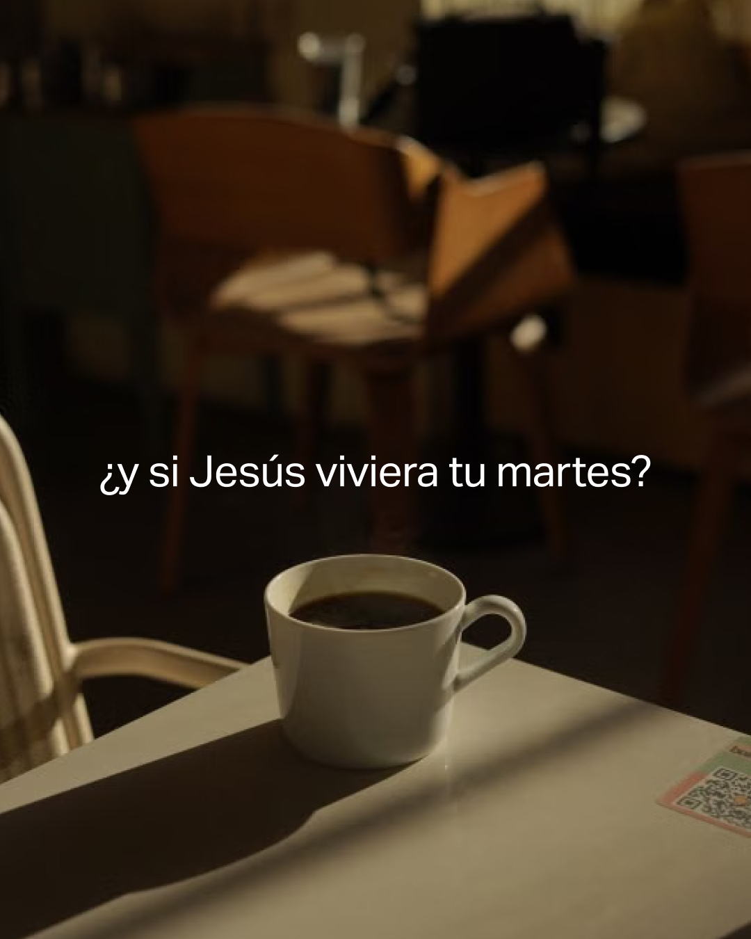 YouVersion Biblia App Latina Facebook ad: Jesús no solo está cuando vas a la…