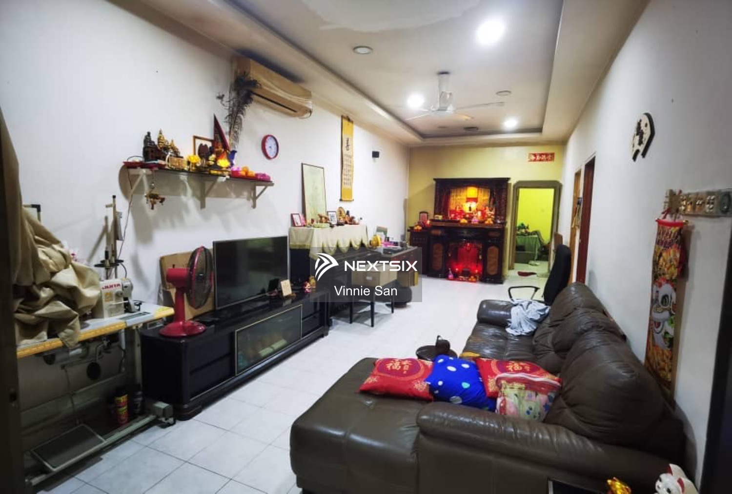 Nextsix Property Facebook ad: Landed properties in Johor from RM350k to RM650k.