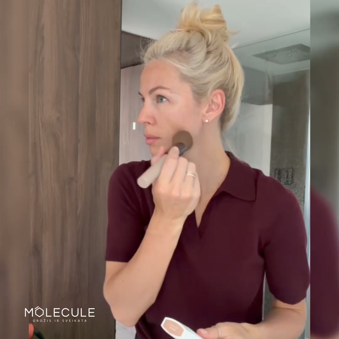 Molecule - sveikata/grožis/jaunystė Facebook ad: 5 min. makiažas
