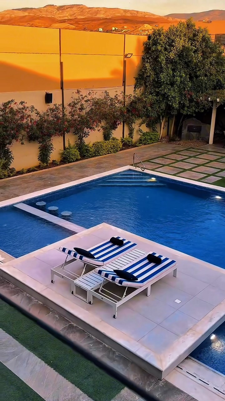 Cloud9 Chalet Facebook ad: Your Private Piece of Paradise
