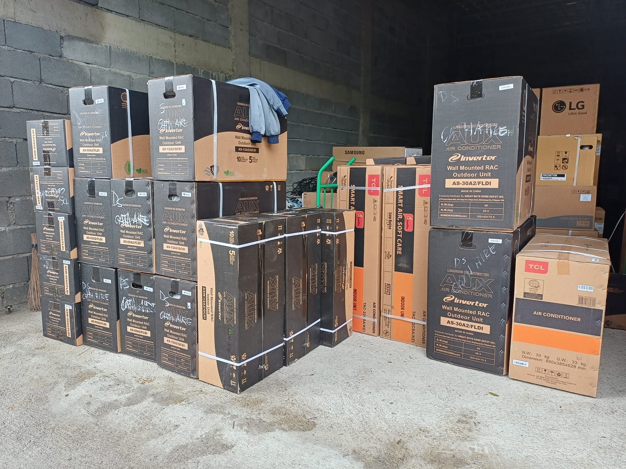 Cath-Aire HVAC Facebook ad: Brand new Aircon + FREE INSTALLATION.