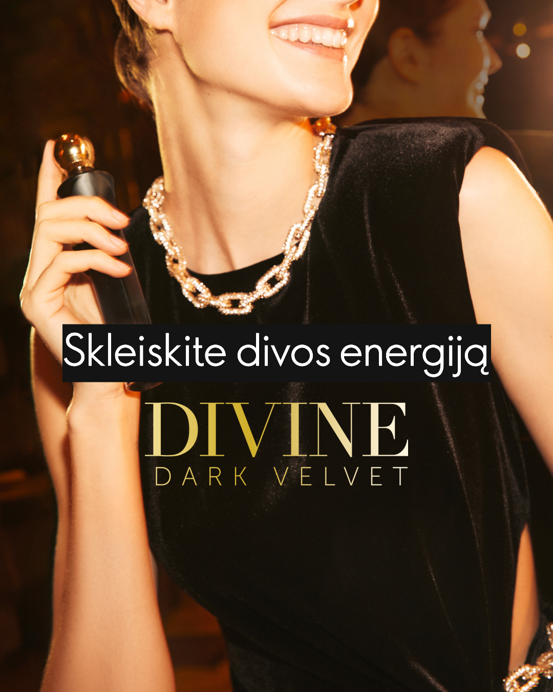 Oriflame Facebook ad: Divine Dark Velvet, iš Oriflame